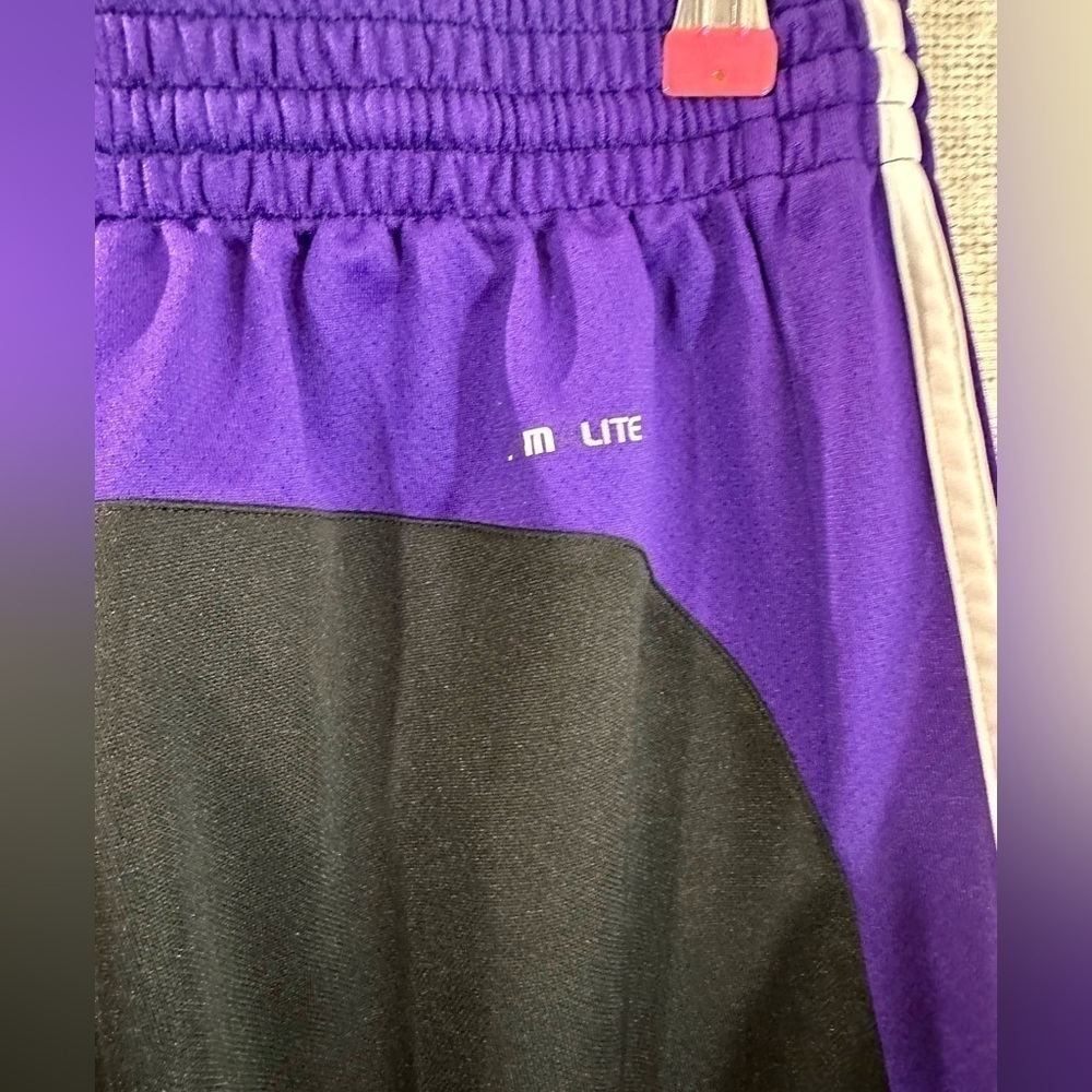 Y2K 2009 Adidas NBA Clima365 Lakers black and purple track pants size M - Picture 8 of 11